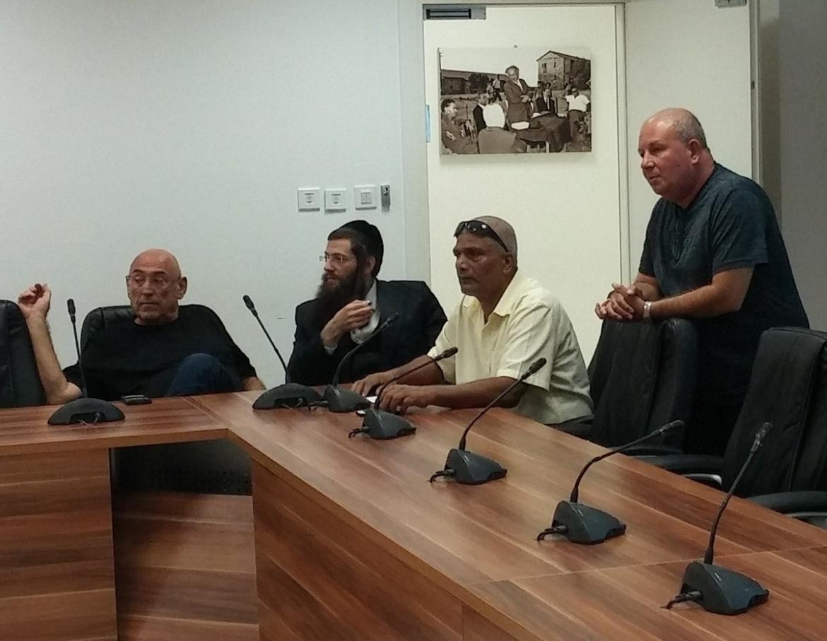 כינוס עירוני על יתושים