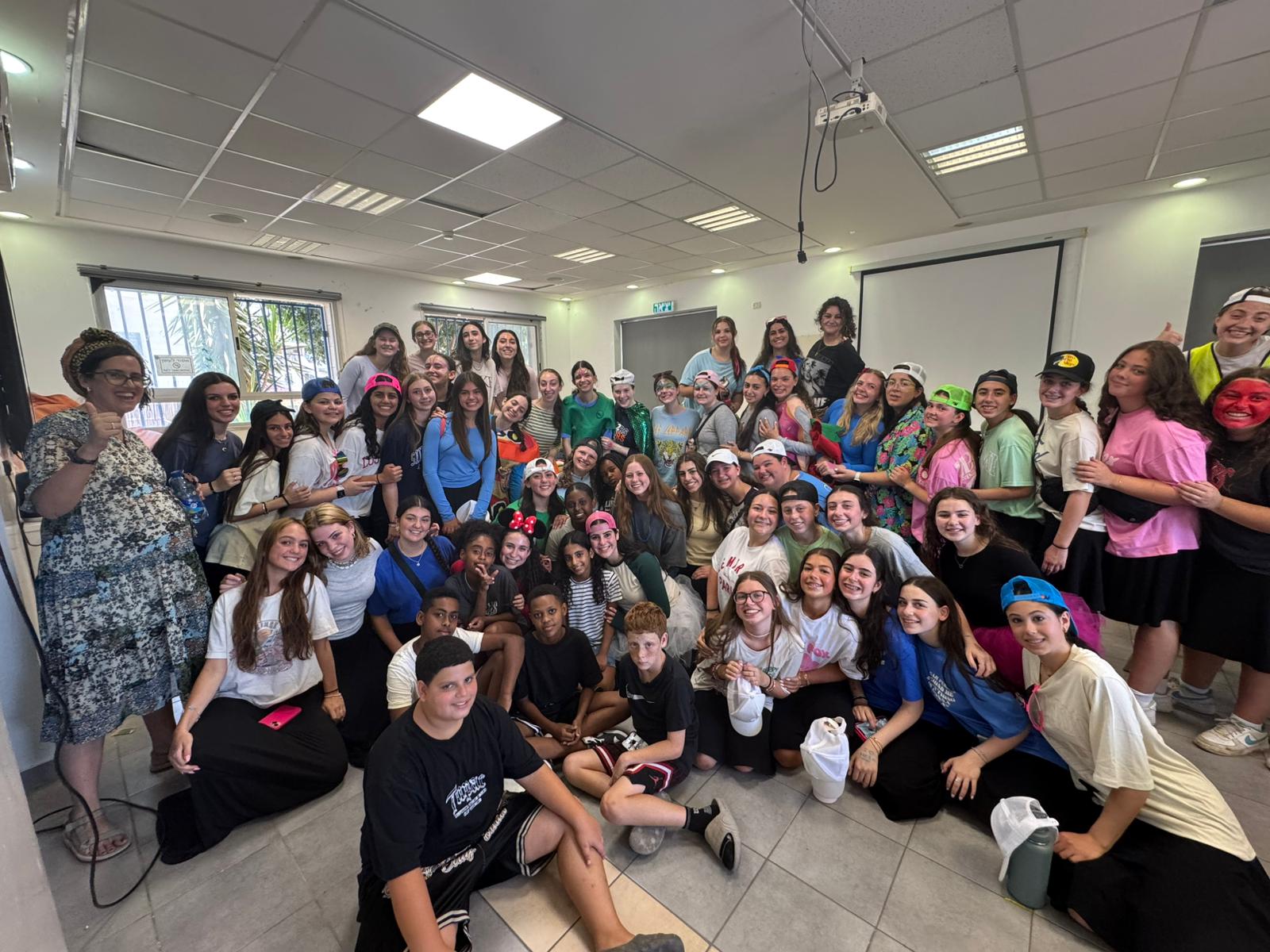 בנות NCSY במפגש יצירה וחיבור עם נערי בית שמש