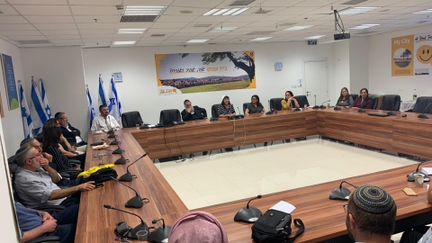 מפגש עיתונאים בנושא היערכות לפתיחת שנהל (1).jpg
